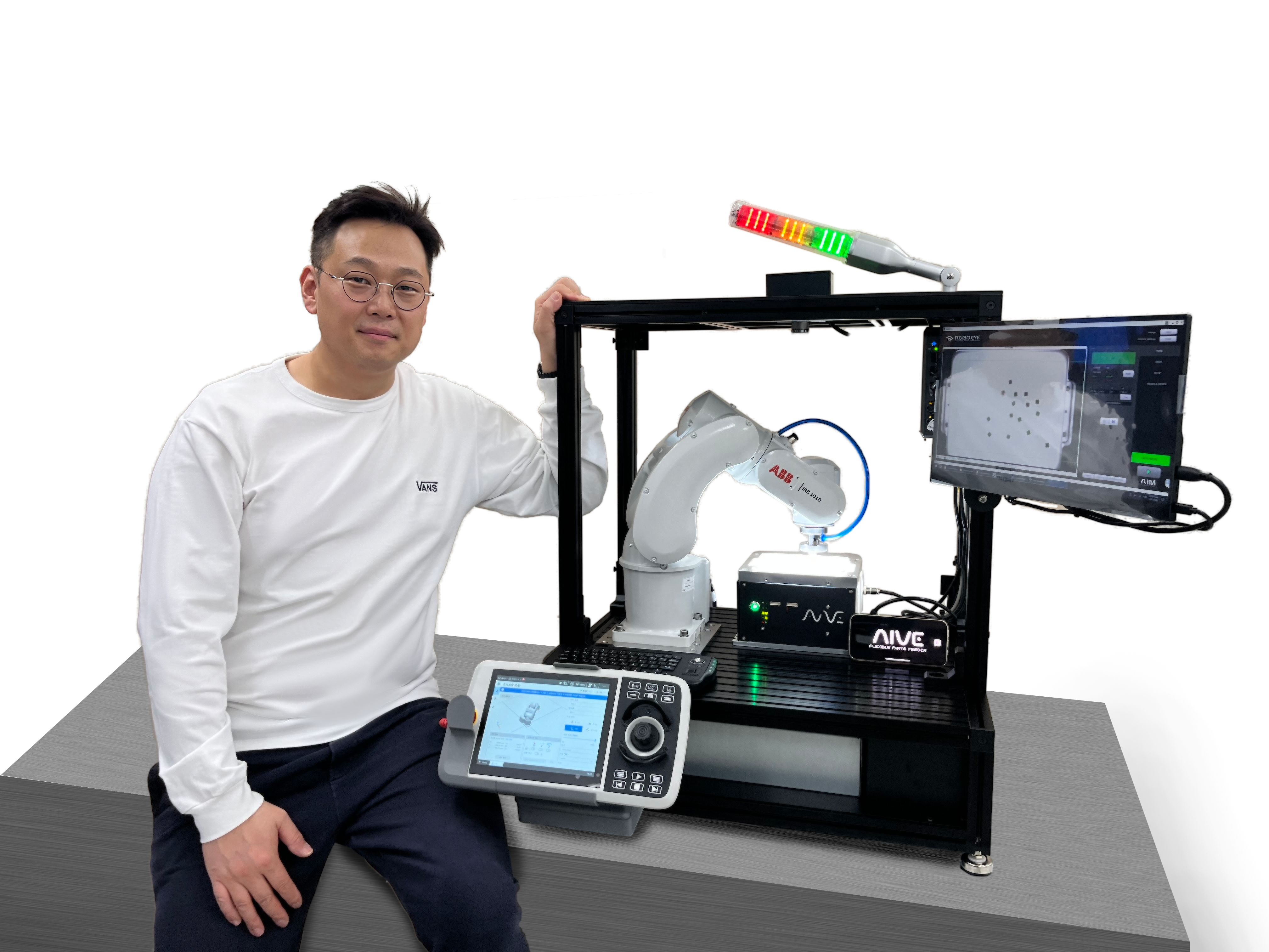 現在 — 創業者と AimFactoryCore システム