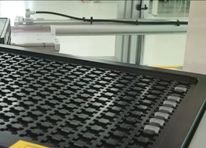 Tight Tolerance Tray Close-up